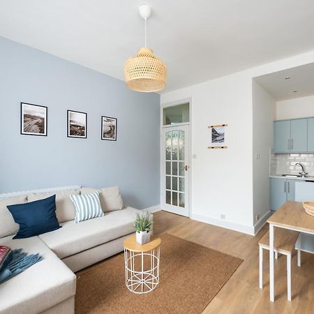 Lovely 1-Bedroom Apartment In เอดินบะระ ภายนอก รูปภาพ